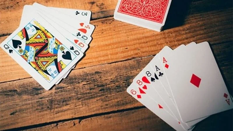 Chiến thuật chơi liêng ở sảnh hot hiệu quả